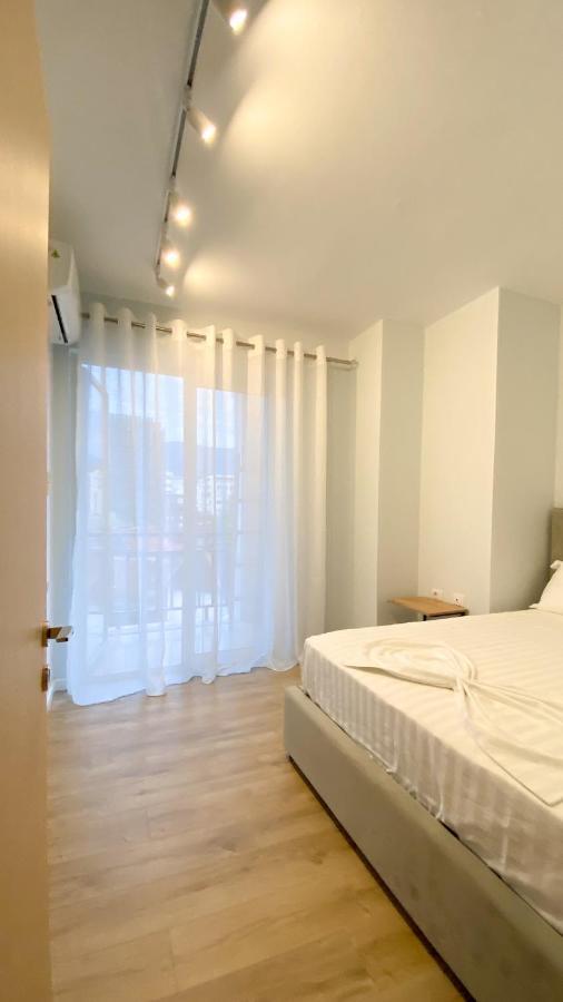 Centrally Located Glamorous Bright Apt Near Bazaar Tirana Exteriér fotografie