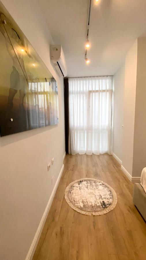 Centrally Located Glamorous Bright Apt Near Bazaar Tirana Exteriér fotografie